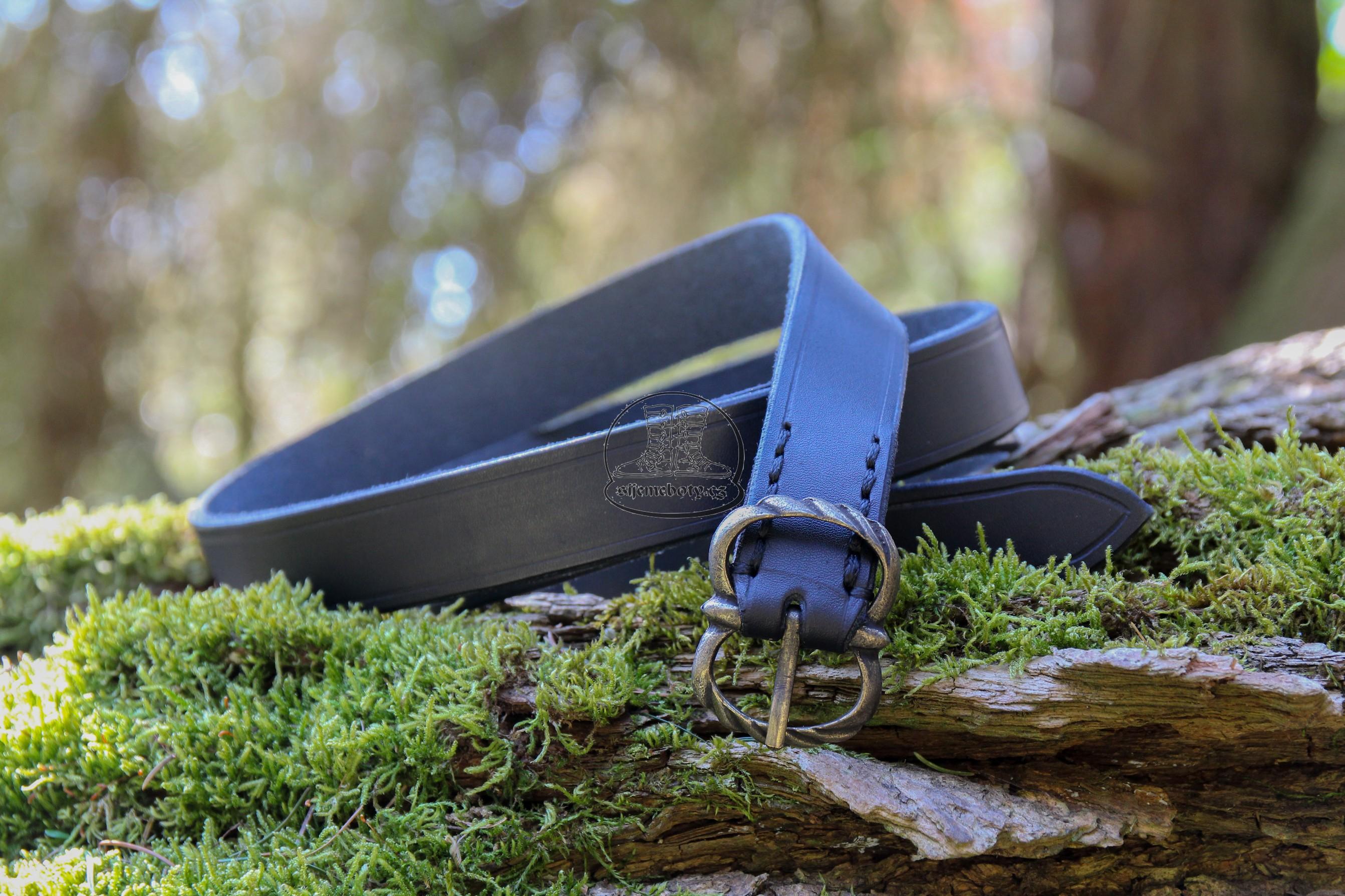 Kožený opasek ze 16. století