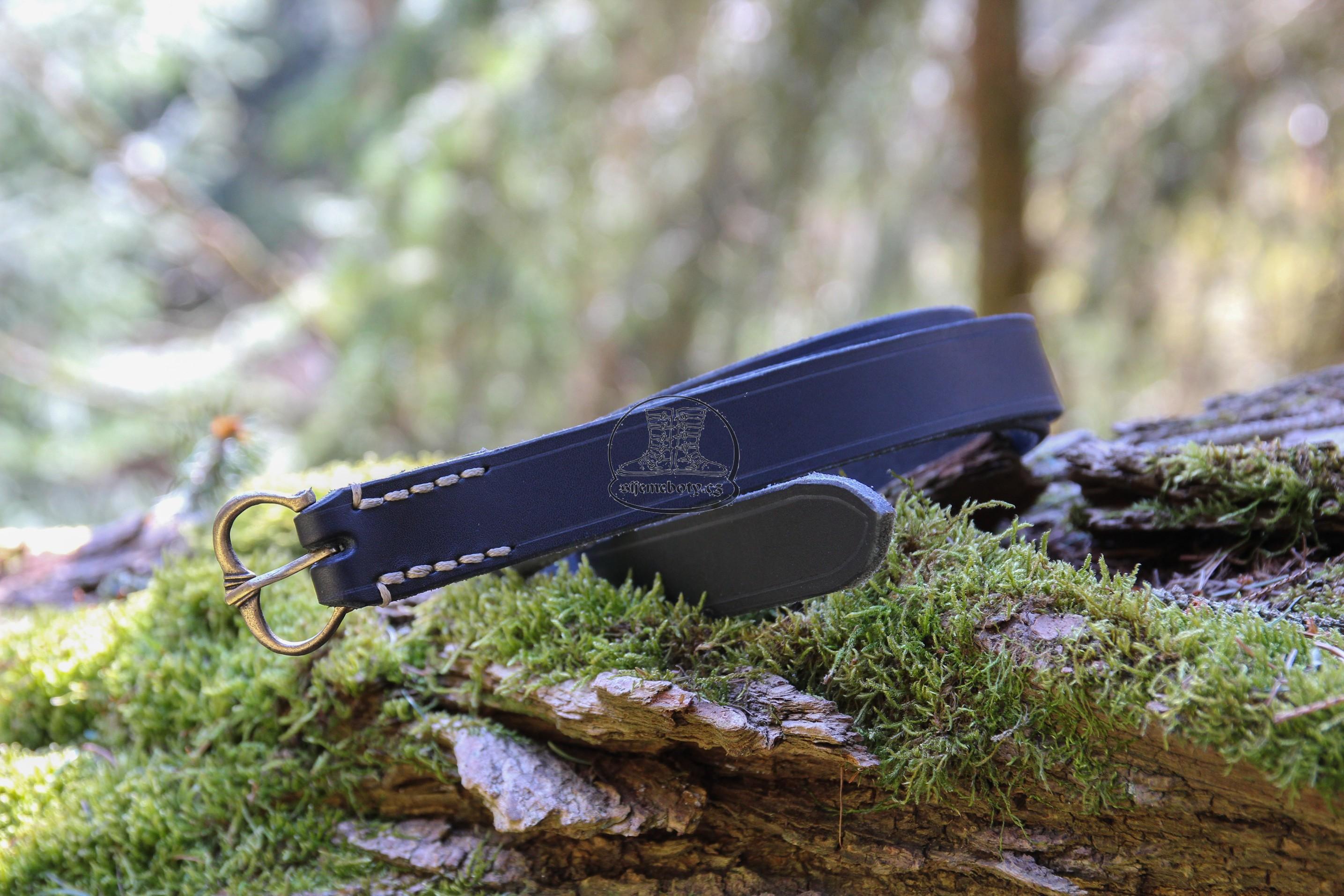 Jednoduchý kožený opasek