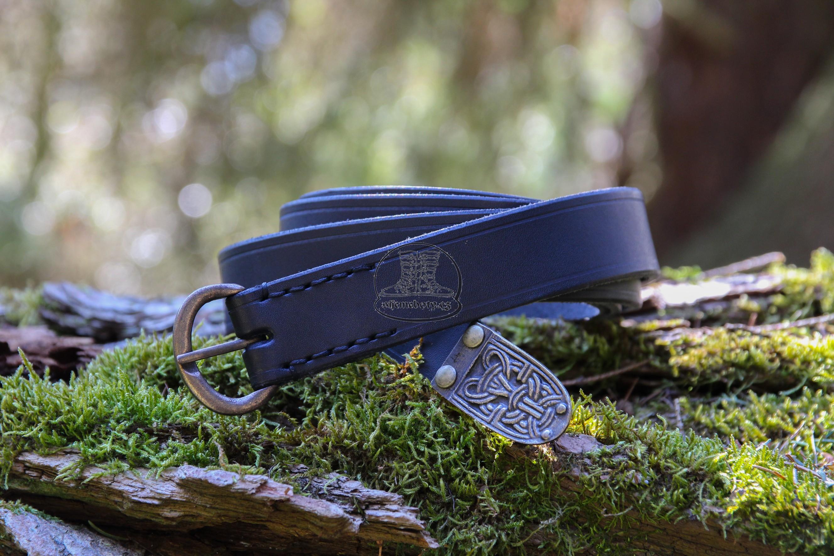 Vikingský opasek datovaný do konce 8. století