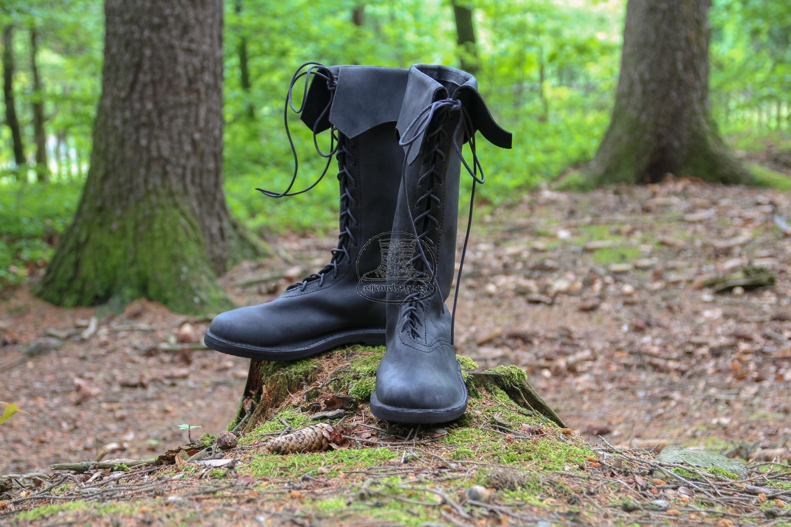 Vysoké holínky se šněrováním