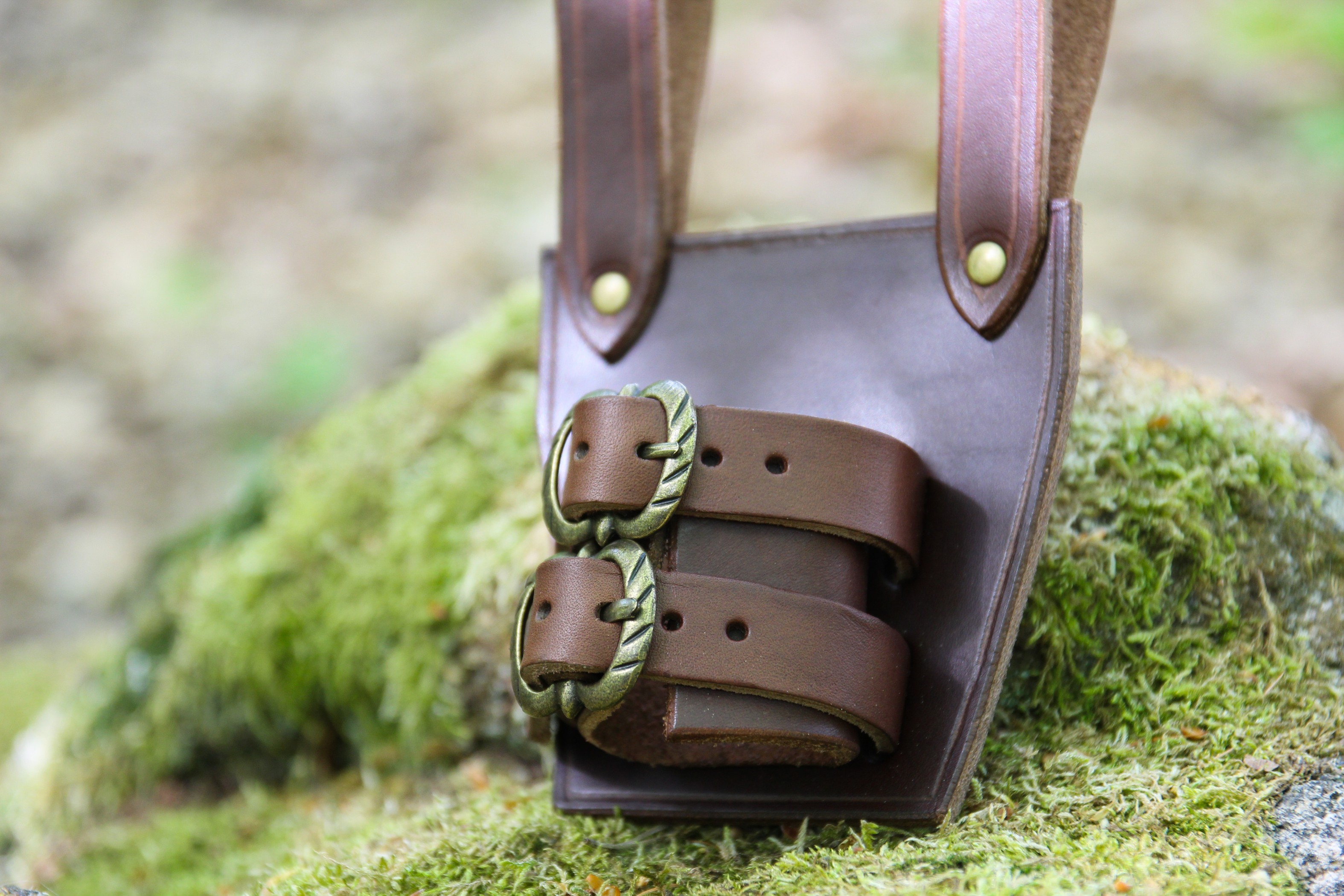 Opasková žabka na meč